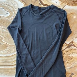 Lululemon Swiftly Tech long sleeve, black size 4